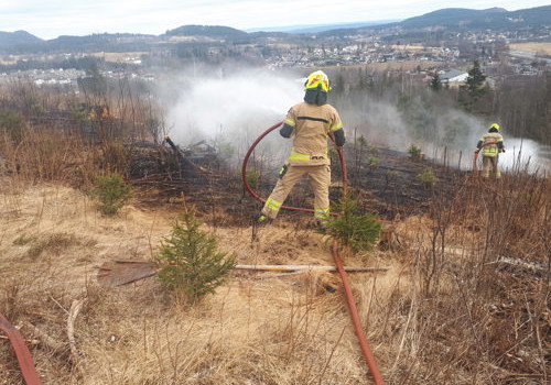 Høy brannfare i skog og utmark nå